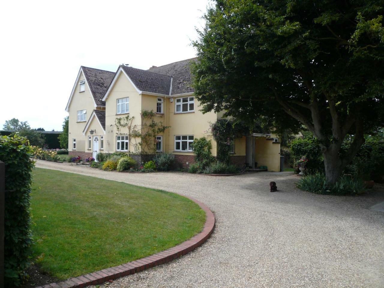 발독 The Newnham White House B&B 외부 사진