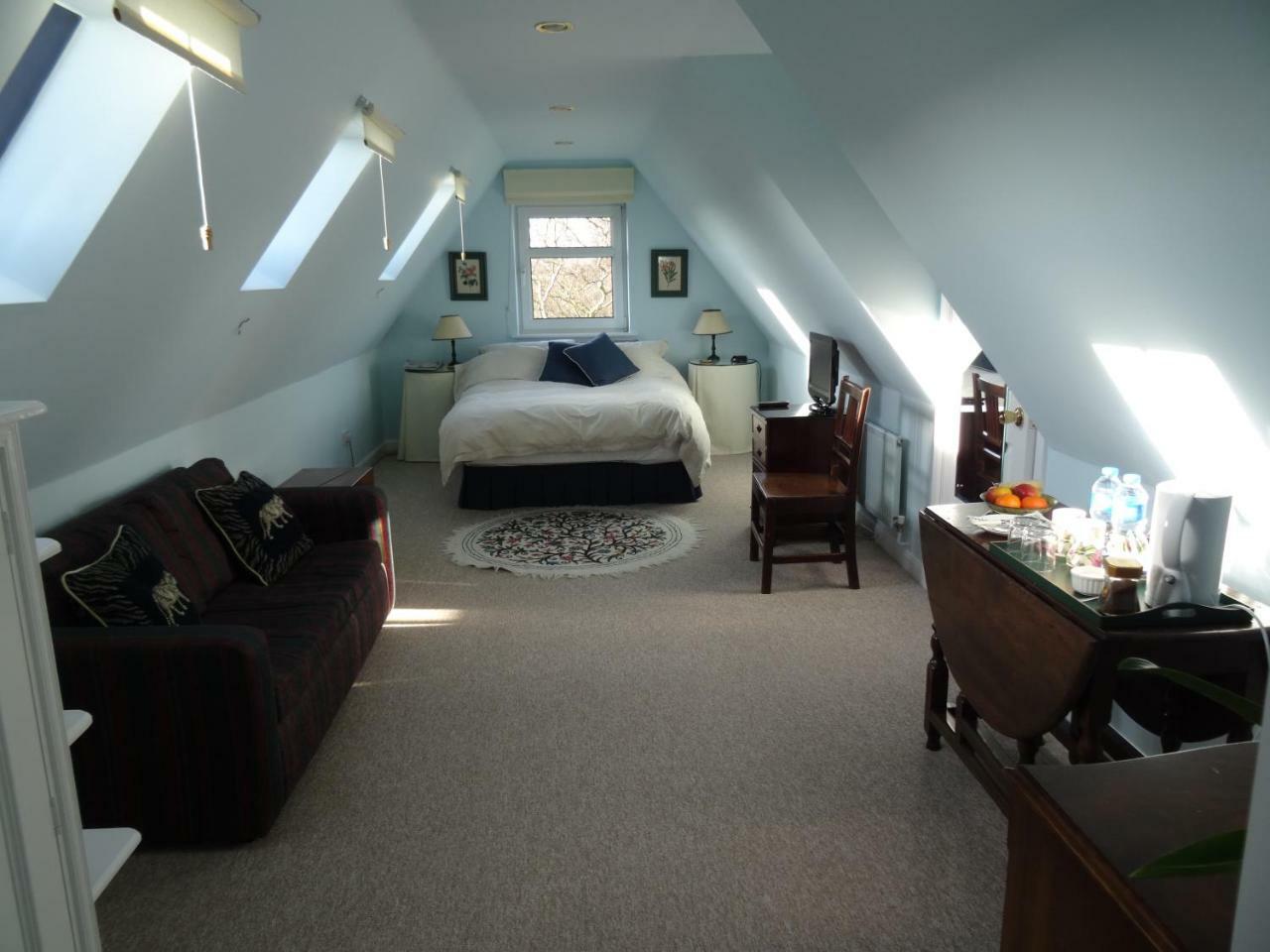 발독 The Newnham White House B&B 외부 사진
