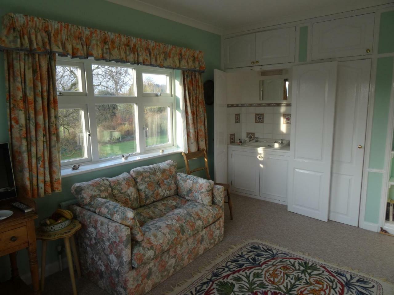발독 The Newnham White House B&B 외부 사진