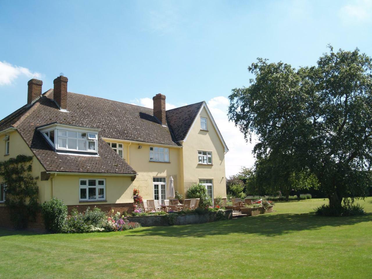 발독 The Newnham White House B&B 외부 사진